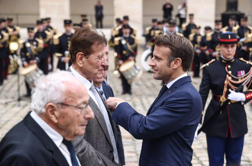  ستة عقود مضت.. الرئيس الفرنسي يكرم قدامى المقاتلين في حرب الجزائر