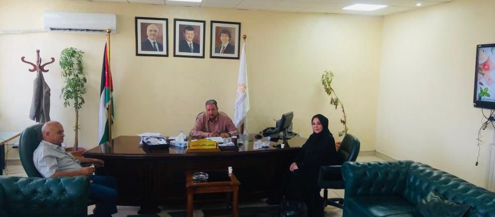 رئيسة الاتحاد النسائي الأردني تزور مدينة الحسن 