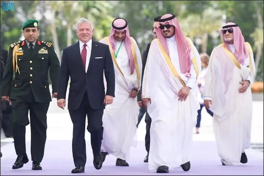 الملك يتوجه إلى جدة لترؤس الوفد الأردني في القمة العربية