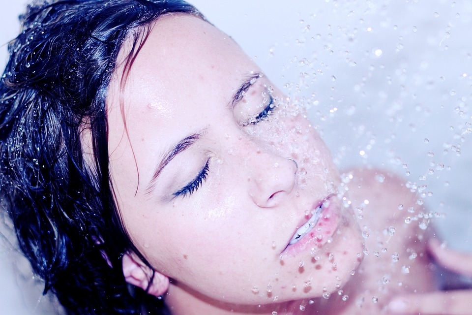  الاستحمام اليومية:  تغيير بسيط في العادات قد يؤدي إلى زيادة طول العمر
