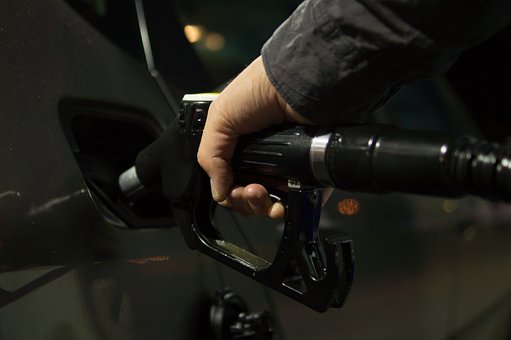  تسعيرة المشتقات النفطية الجديد سيعتمد على نشرة اسعار الخليج ؟