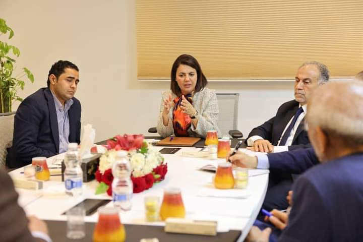 وزيرة الخارجية الليبية تجتمع بعدد من سفراء بلادها في الخارج لتطوير آليات العمل 