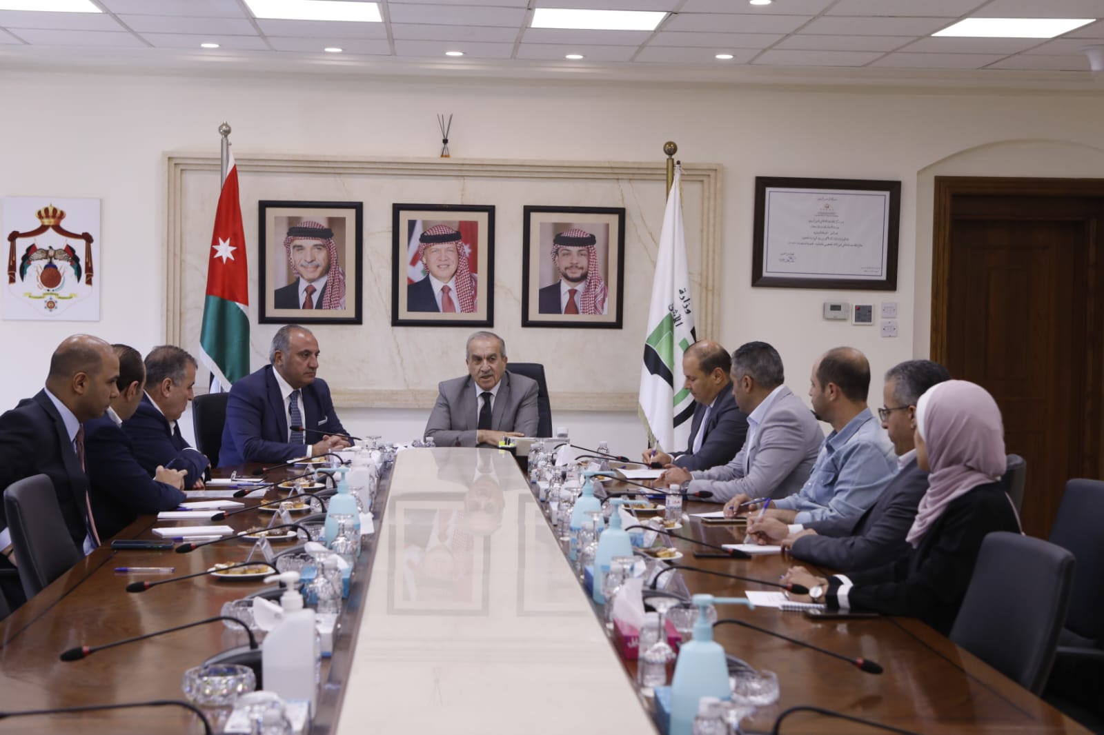 وزير الأشغال وامين عمان يبحثان تنسيق وتكاملية العمل بين الجهتين