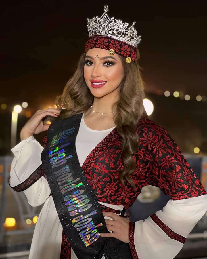 Samah Jarrar wins the title of Miss Jordan in Egypt
