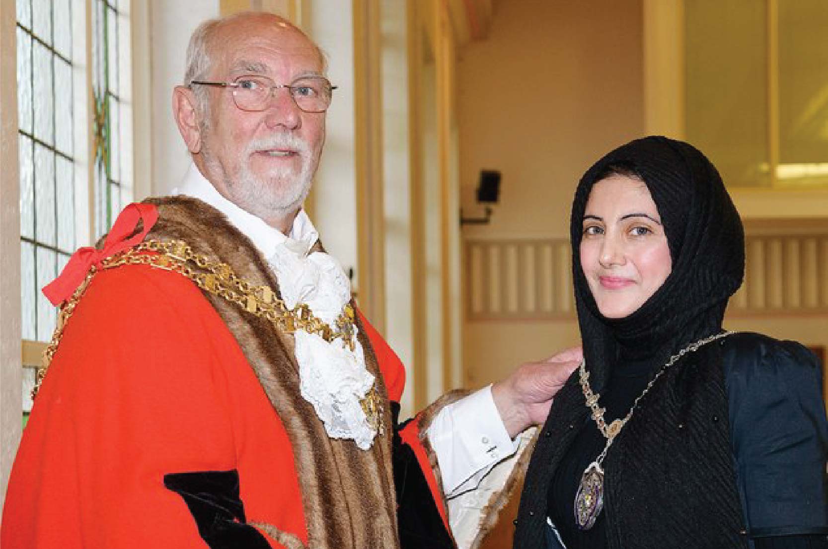 مسلمة تتولى منصب نائب عمدة في بريطانيا