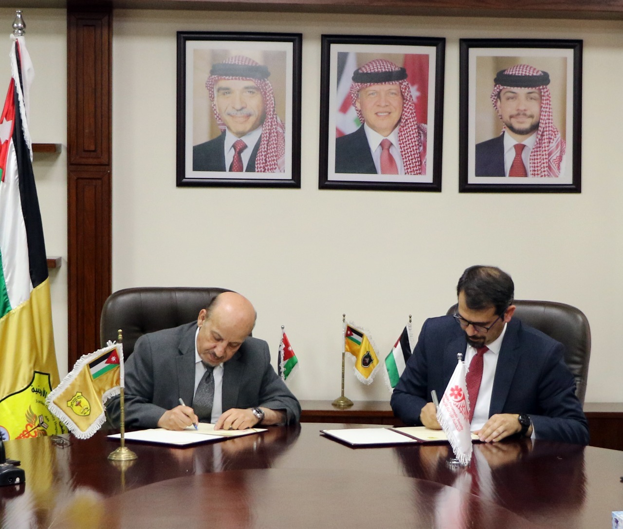 اتفاقية تعاون مشترك بين مستشفى الجامعة و"الجمعية الأردنية للإسعاف"