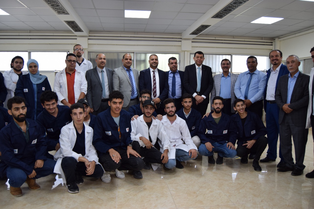 استيتية يرعى افتتاح مشغل صيانة الأجهزة الخلوية في معهد سحاب 
